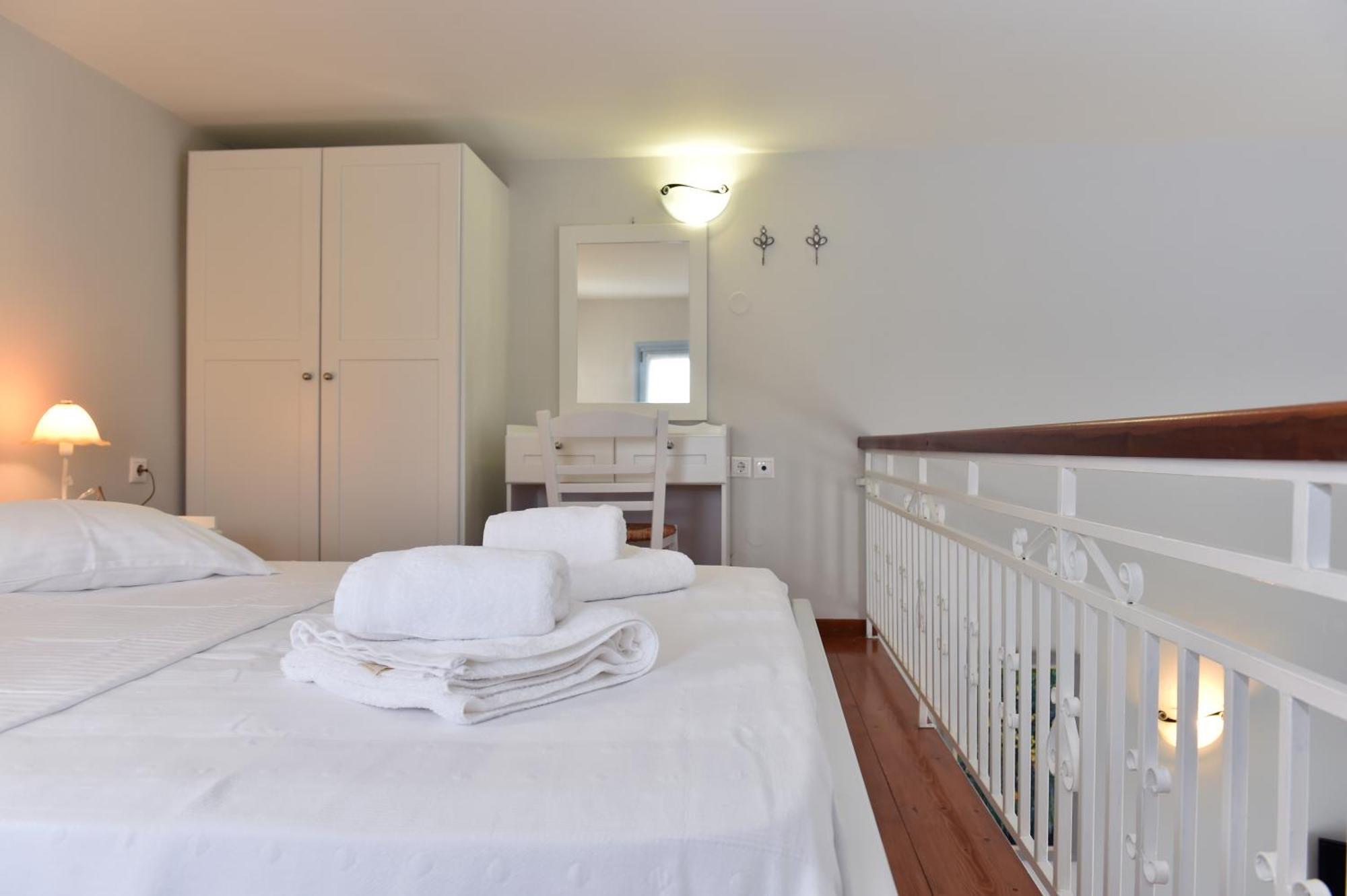Tonia Apartments Paros Chrisi Akti  Luaran gambar